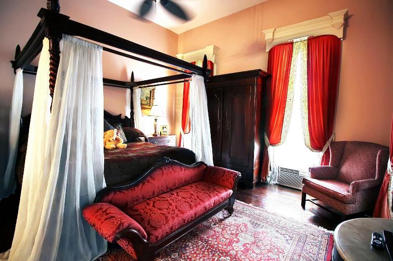 The Olivier House Hotel image