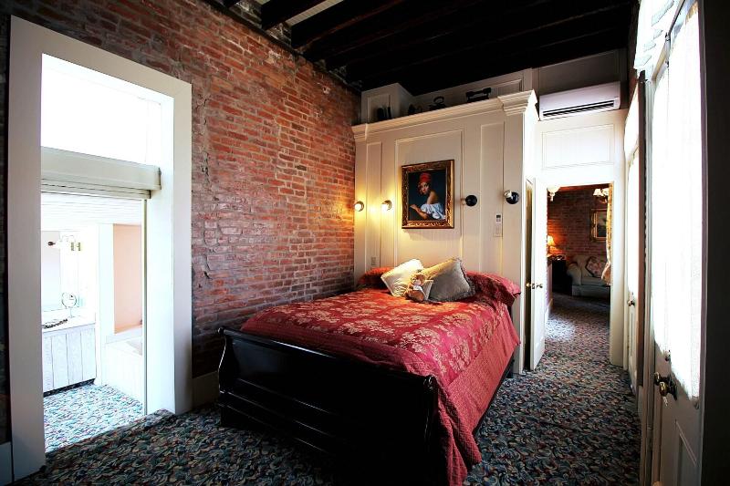 The Olivier House Hotel image