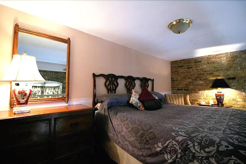 The Olivier House Hotel image