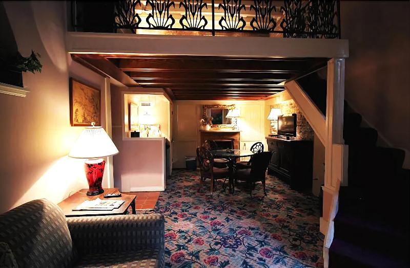 The Olivier House Hotel image