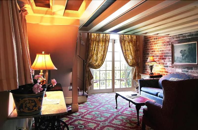 The Olivier House Hotel image