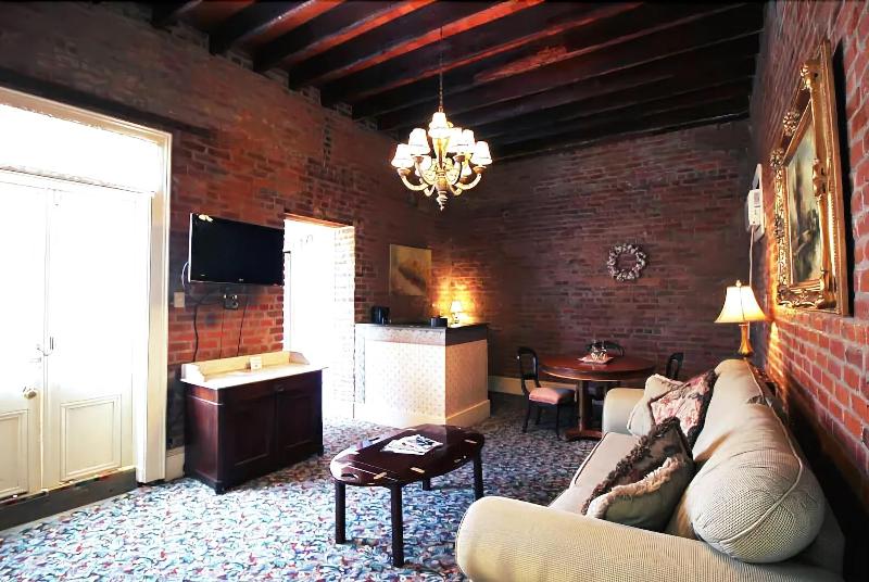 The Olivier House Hotel image