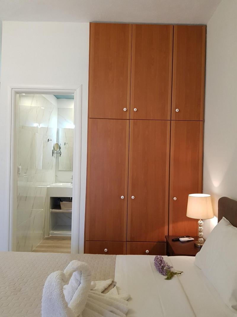Virvilis Apartments image
