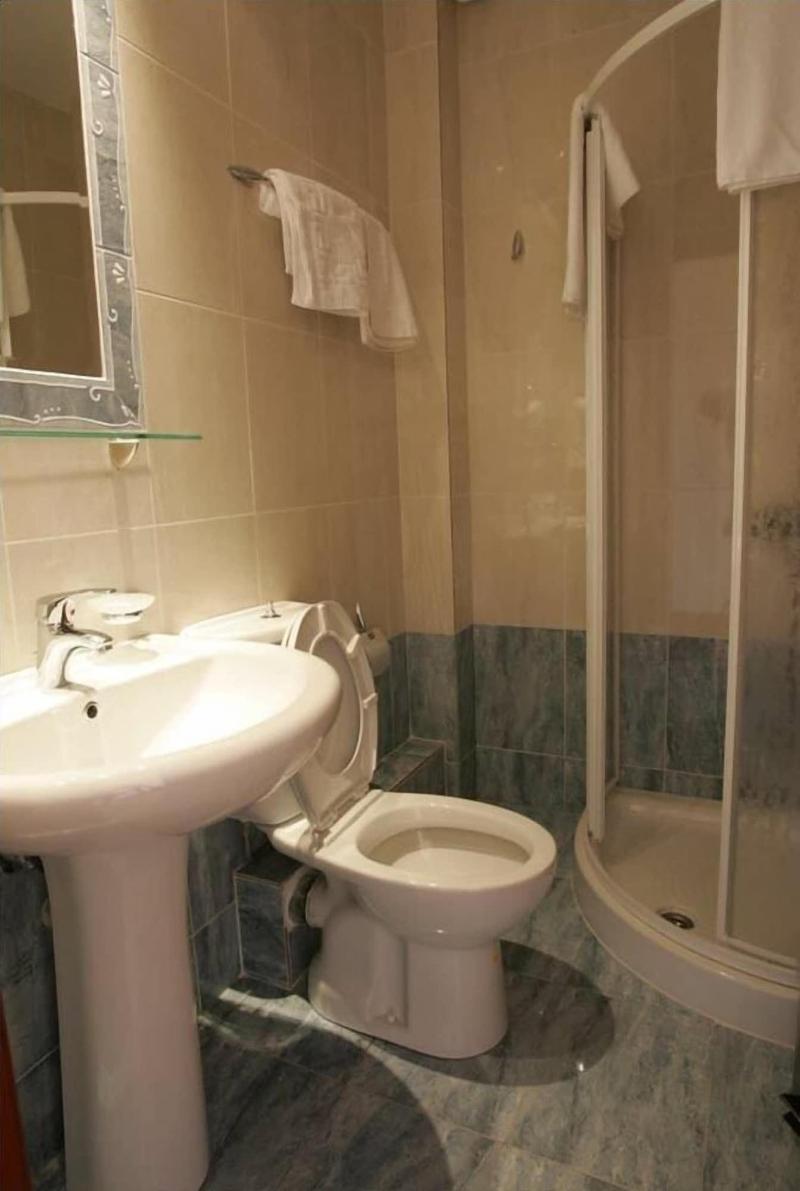 Hotel Metropole image