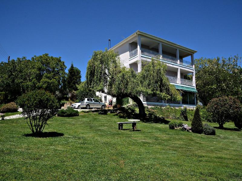 Guesthouse Vissinokipos
