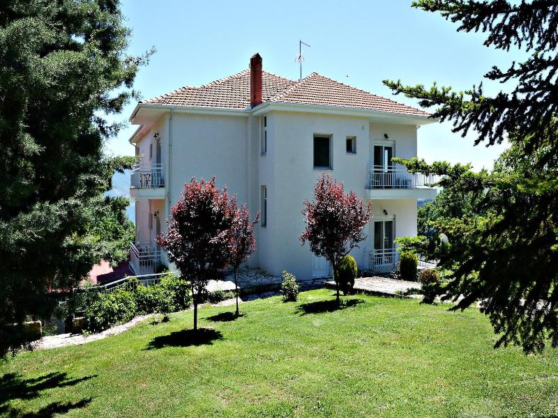 Guesthouse Vissinokipos