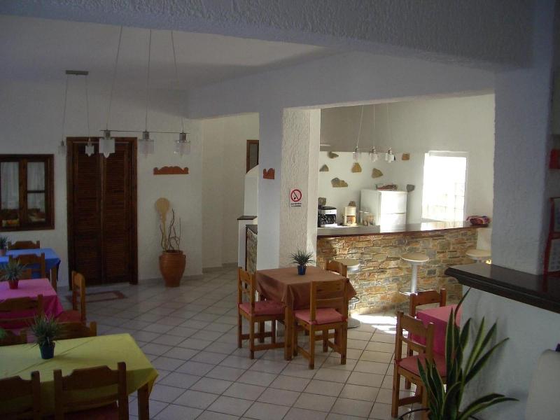 Oinoi Hotel image