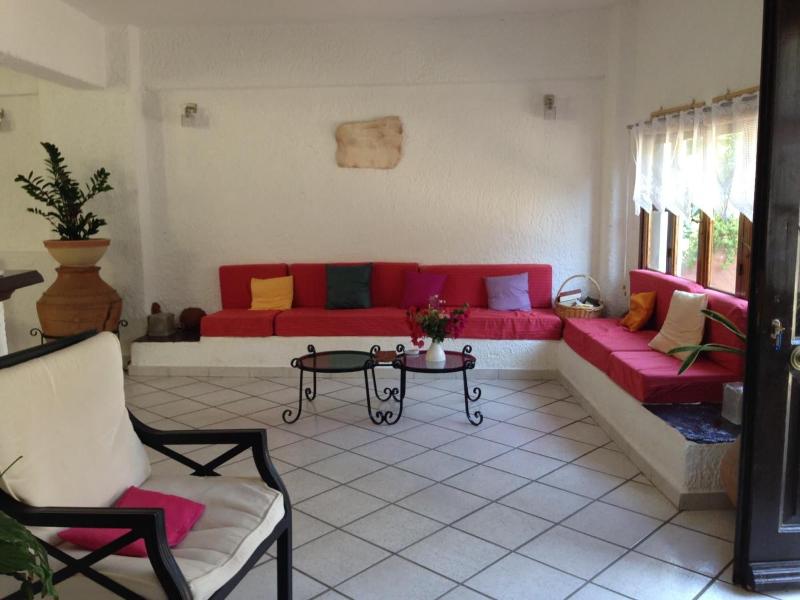 Oinoi Hotel image