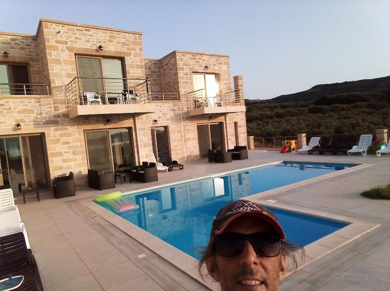 Hostel Stylianos Kissamos image