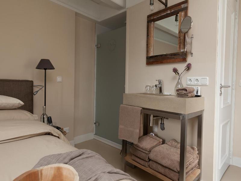 Mother Goose Hotel image