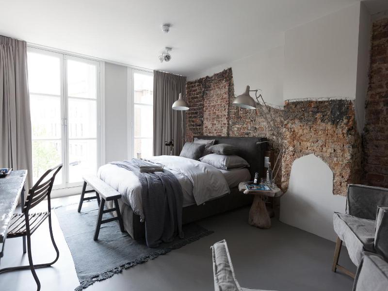 Mother Goose Hotel image