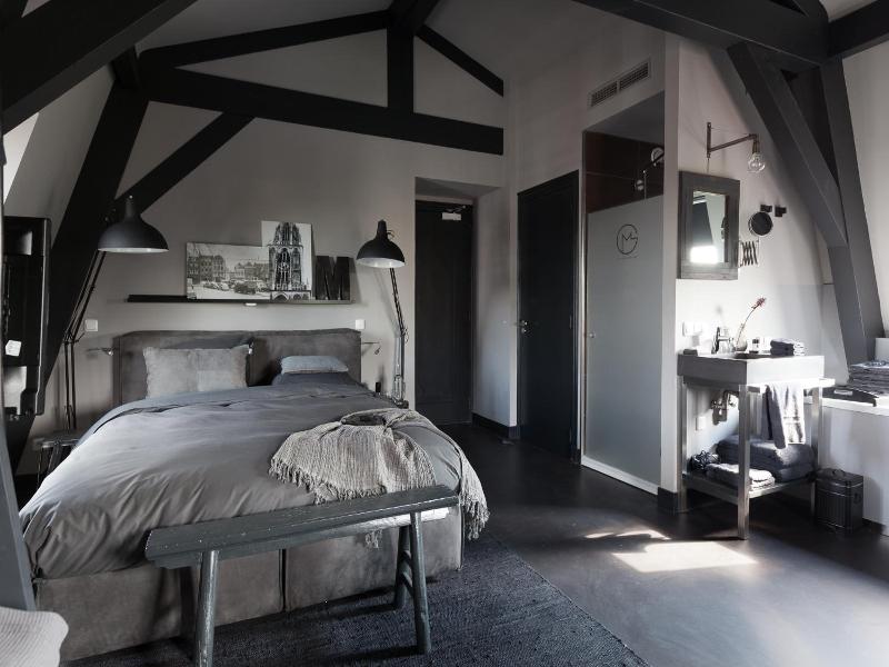 Mother Goose Hotel image
