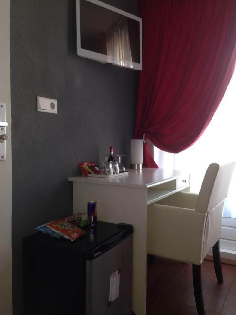 Alex Rooms image