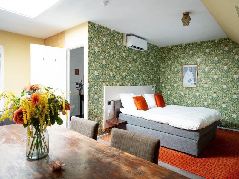Hotel De Wereld image