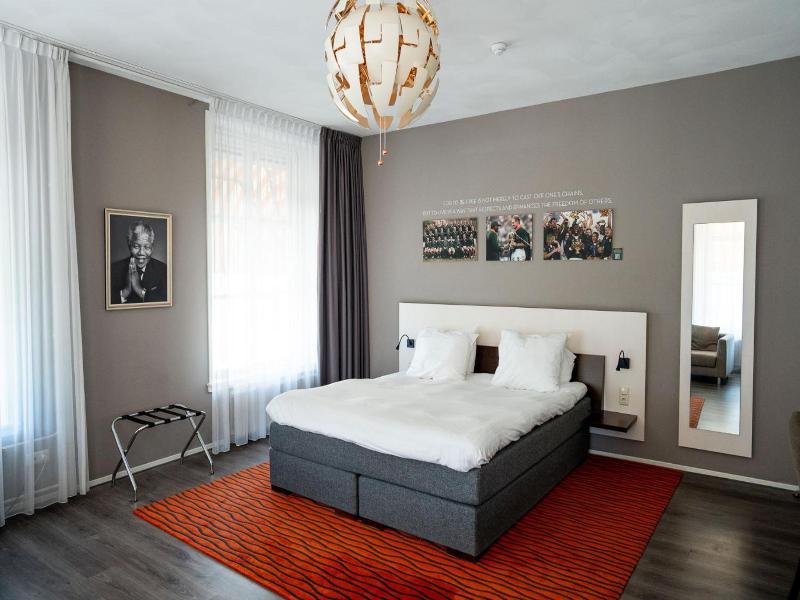 Hotel De Wereld image