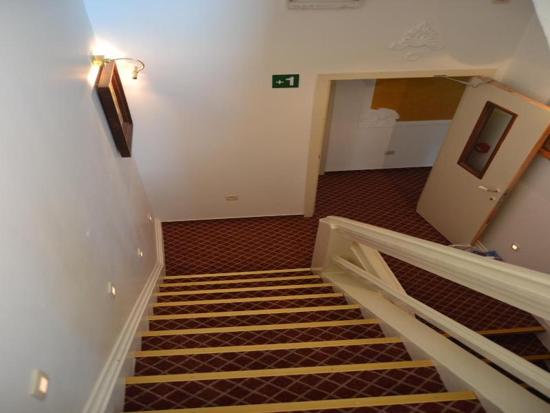 Hotel The Lord image