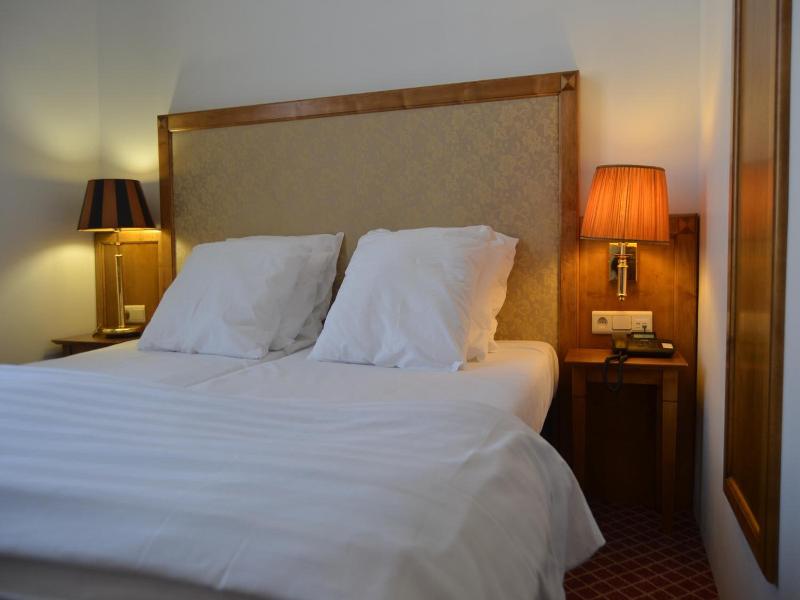Hotel The Lord image
