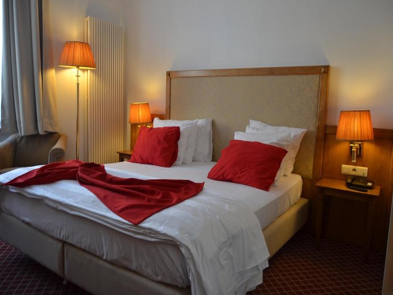 Hotel The Lord image