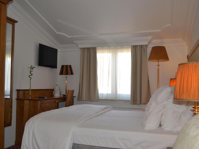 Hotel The Lord image