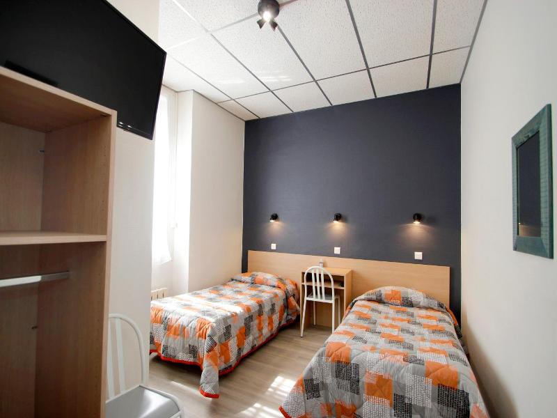 Hotel Montfort image