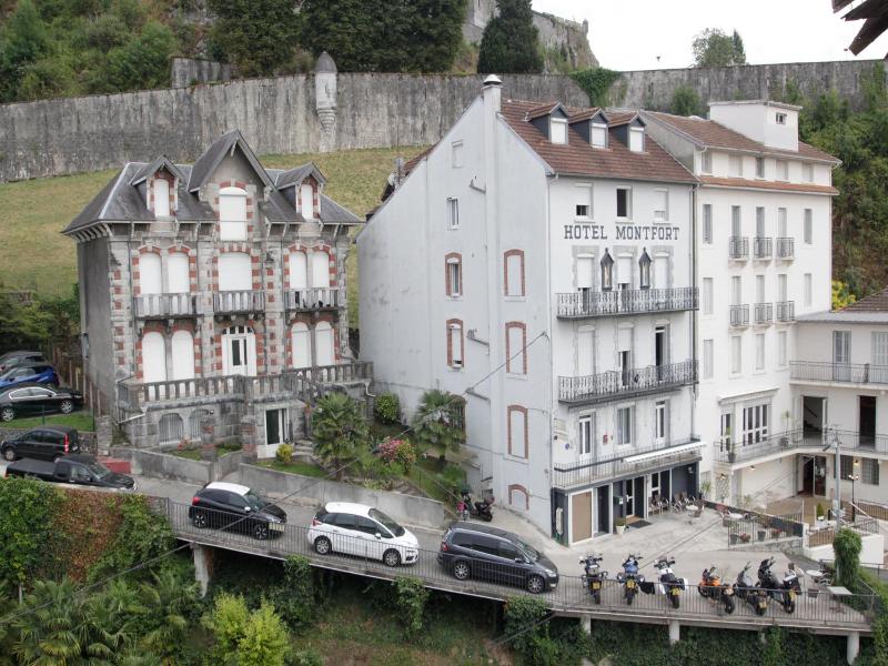 Hotel Montfort image
