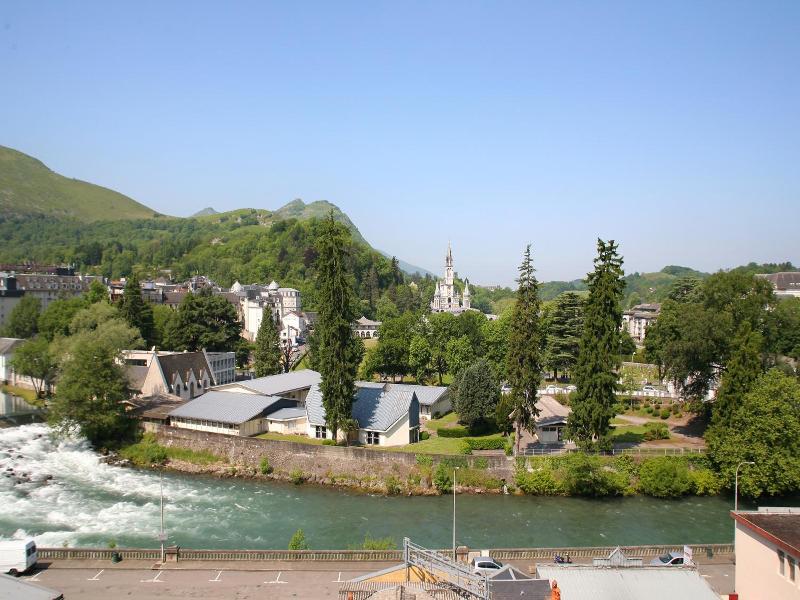 Hotel Montfort image