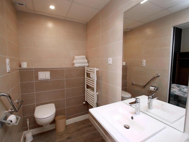 Hotel Montfort image