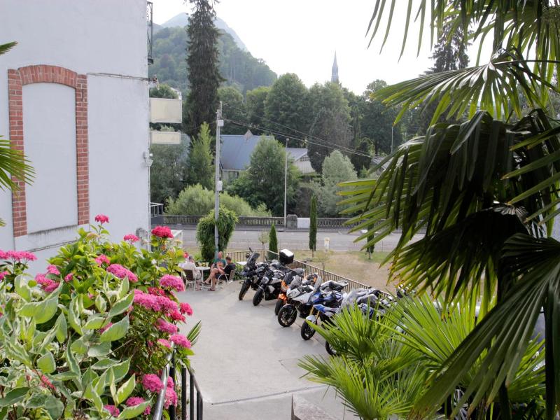 Hotel Montfort image