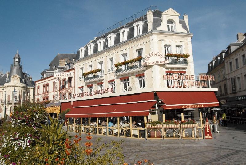 Hôtel Le Central image
