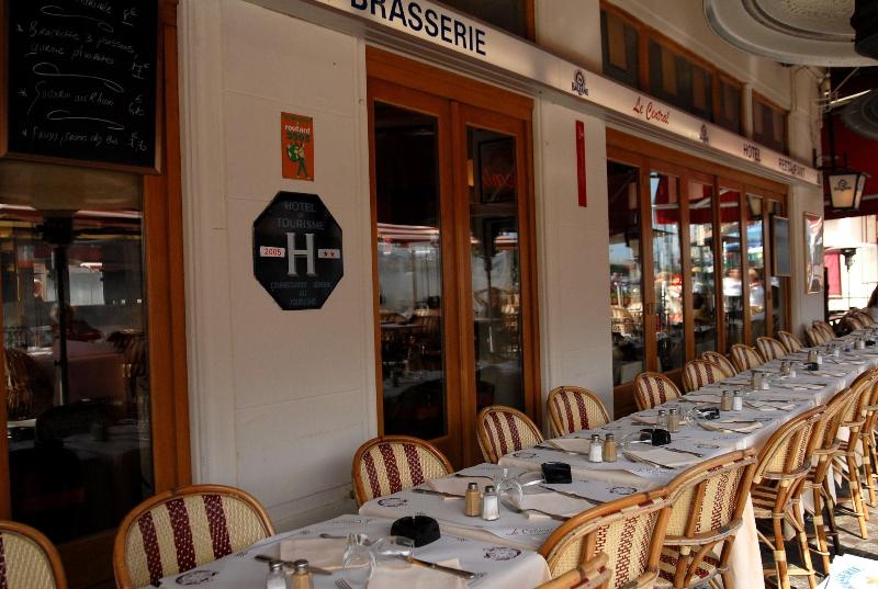 Hôtel Le Central image