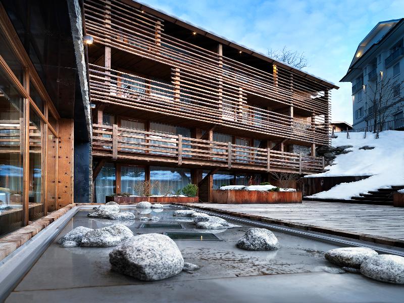 Le M de Megève image