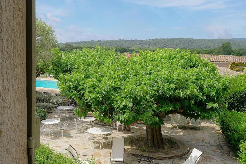 Hôtel La Figuière image