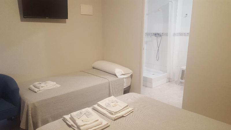 Hostal Castellverd image