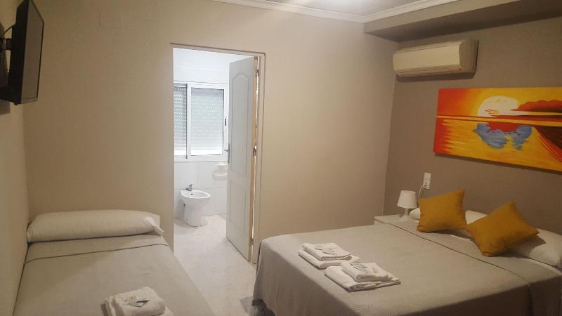 Hostal Castellverd image