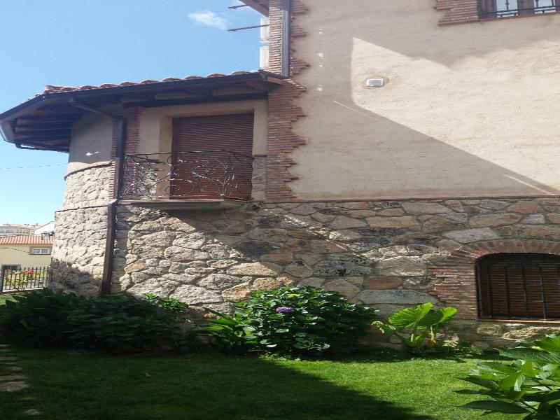 Aguas Del Venero image