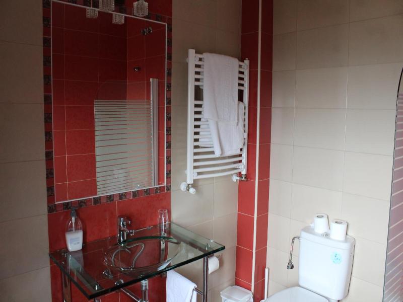 Aguas Del Venero image