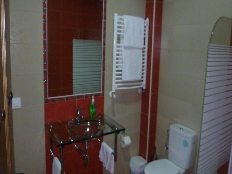 Aguas Del Venero image