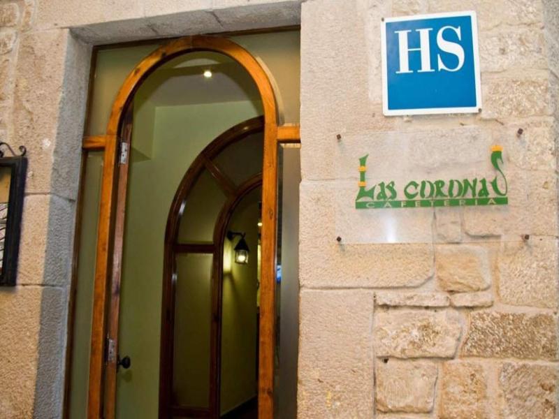 Hostal Las Coronas image
