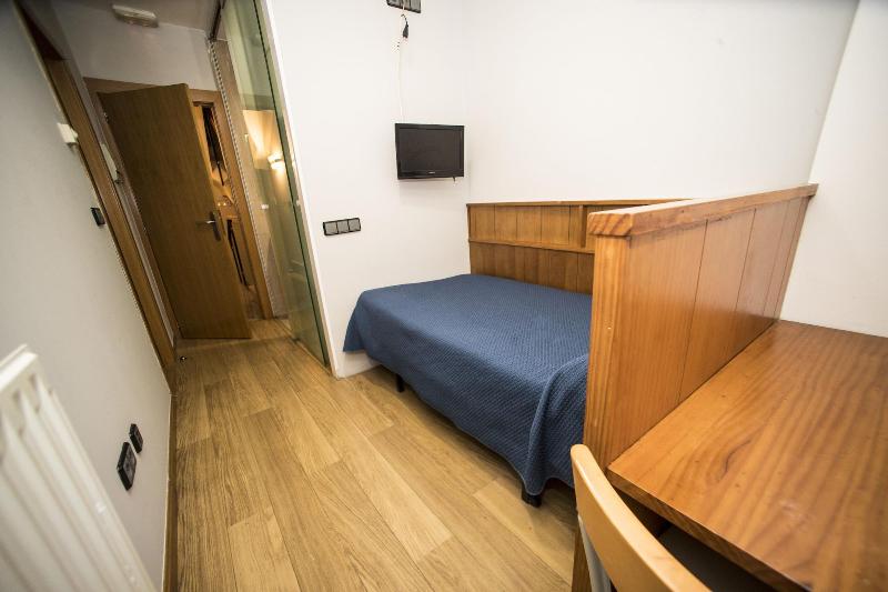 Hostal Caballeros image