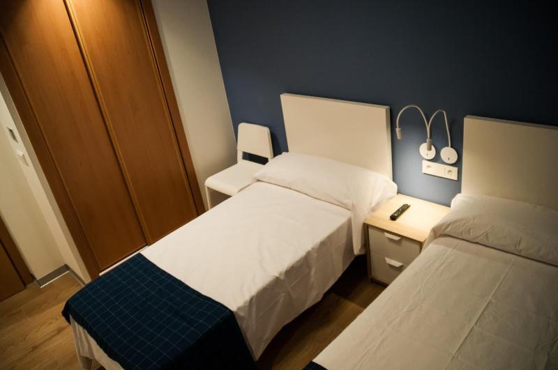 Hostal Mónaco image