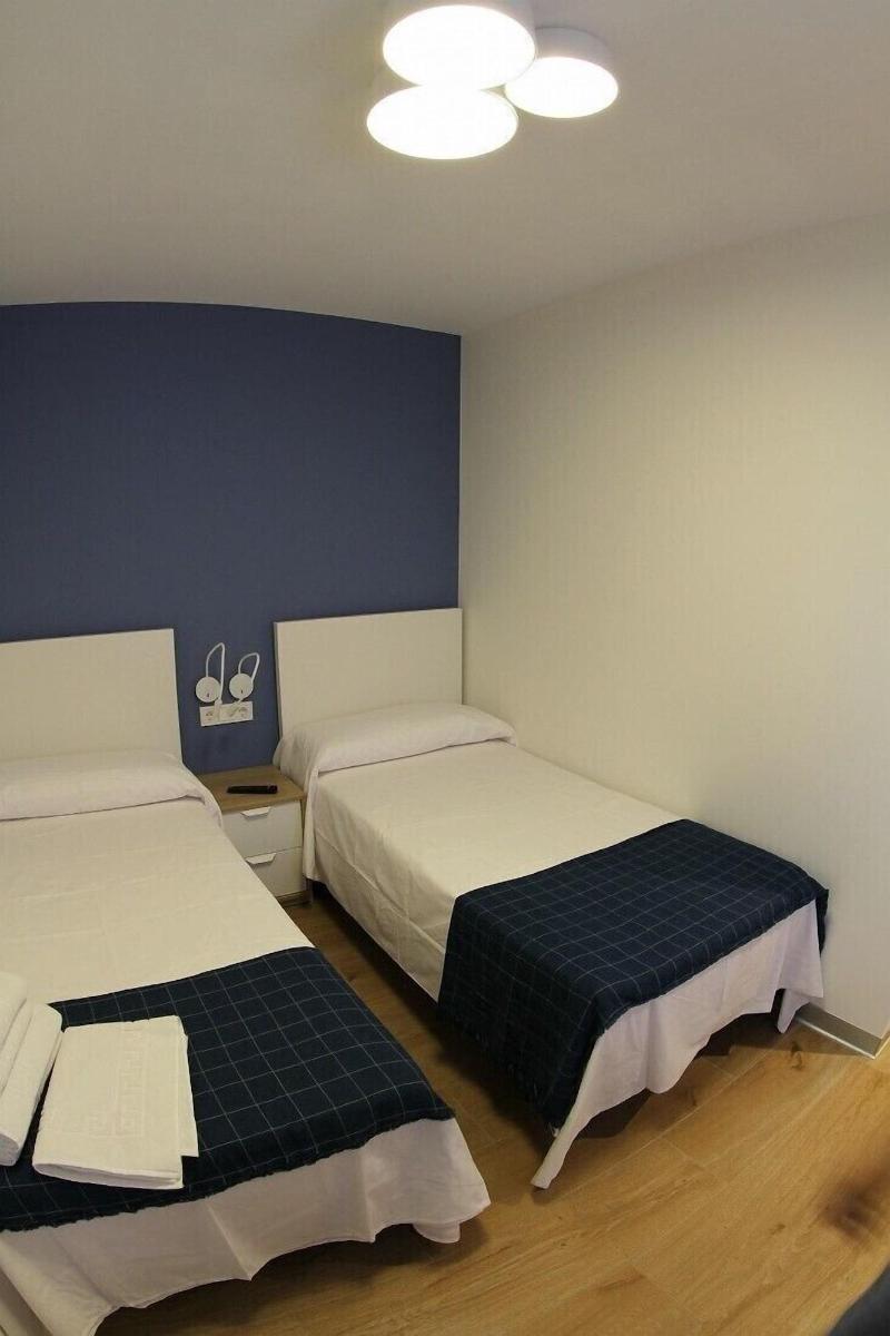 Hostal Mónaco image