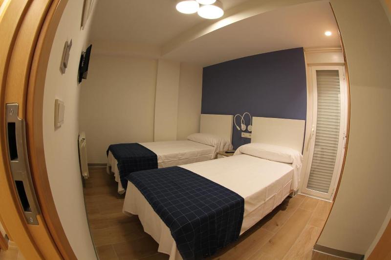 Hostal Mónaco image