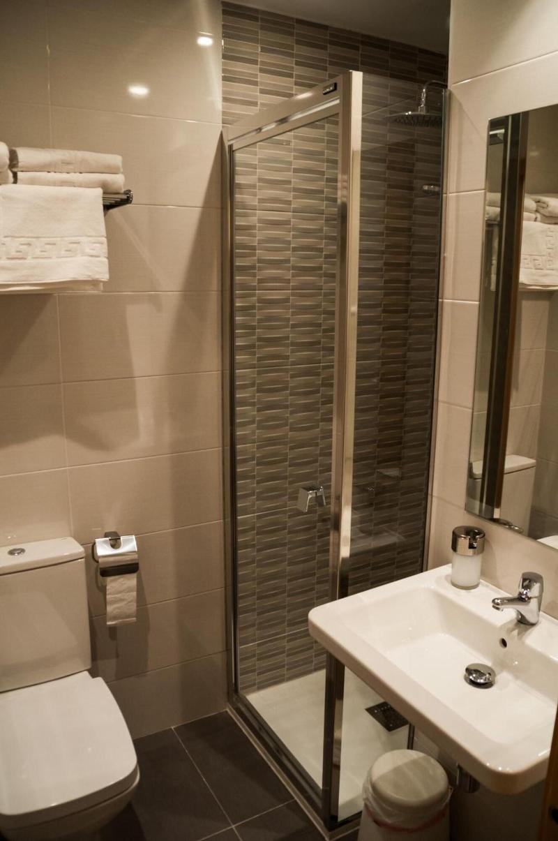 Hostal Mónaco image