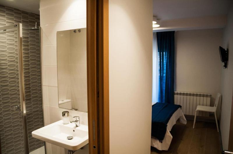 Hostal Mónaco image