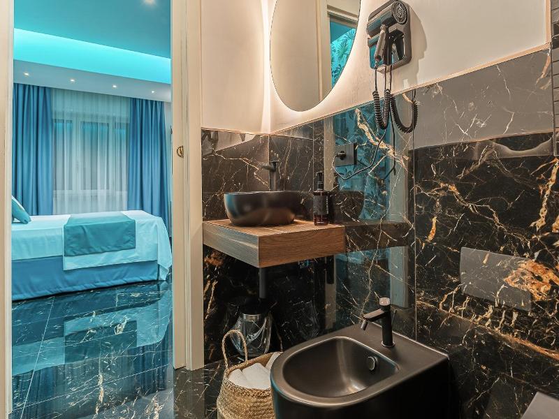 Hotel Max image