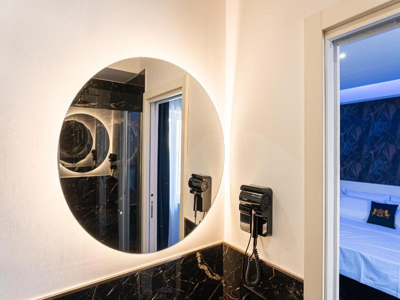 Hotel Max image