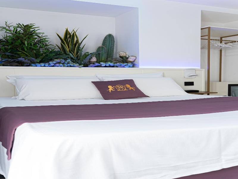 Hotel Max image