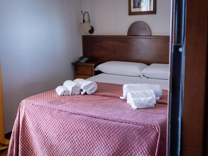 Hotel Max image