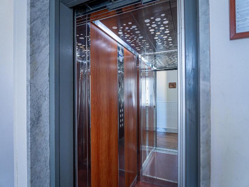 Hotel Max image