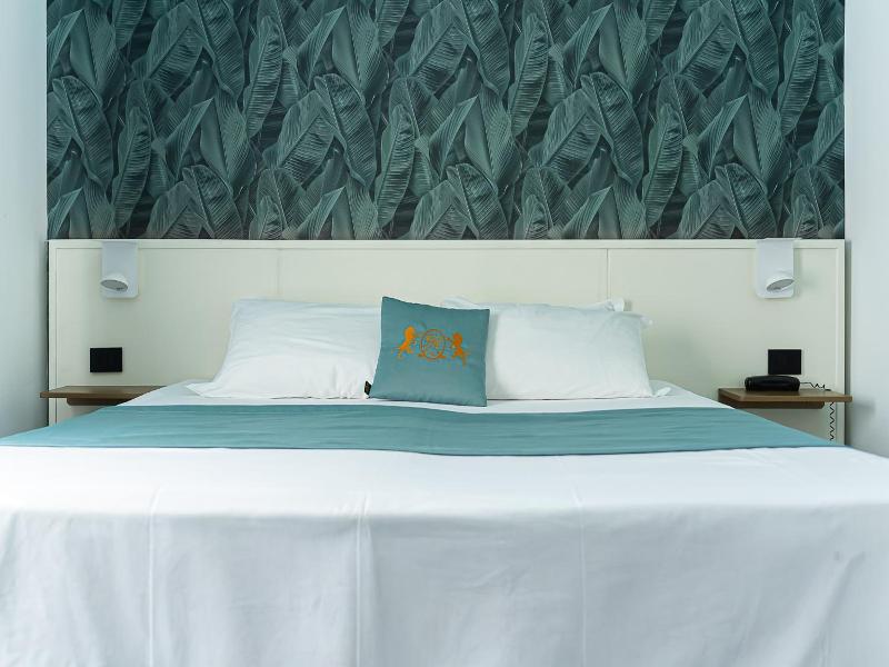Hotel Max image